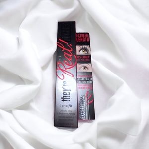 Benefit They're Real Magnetically Charged Mascara Shade SUPERCHARGED BLACK